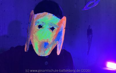 Schwarzlichtmasken im FlieKü! (03/26)