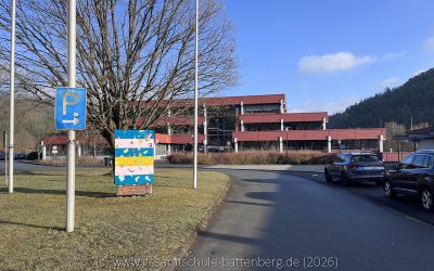 Neue Bildcollage am Schuleingang (04/26)
